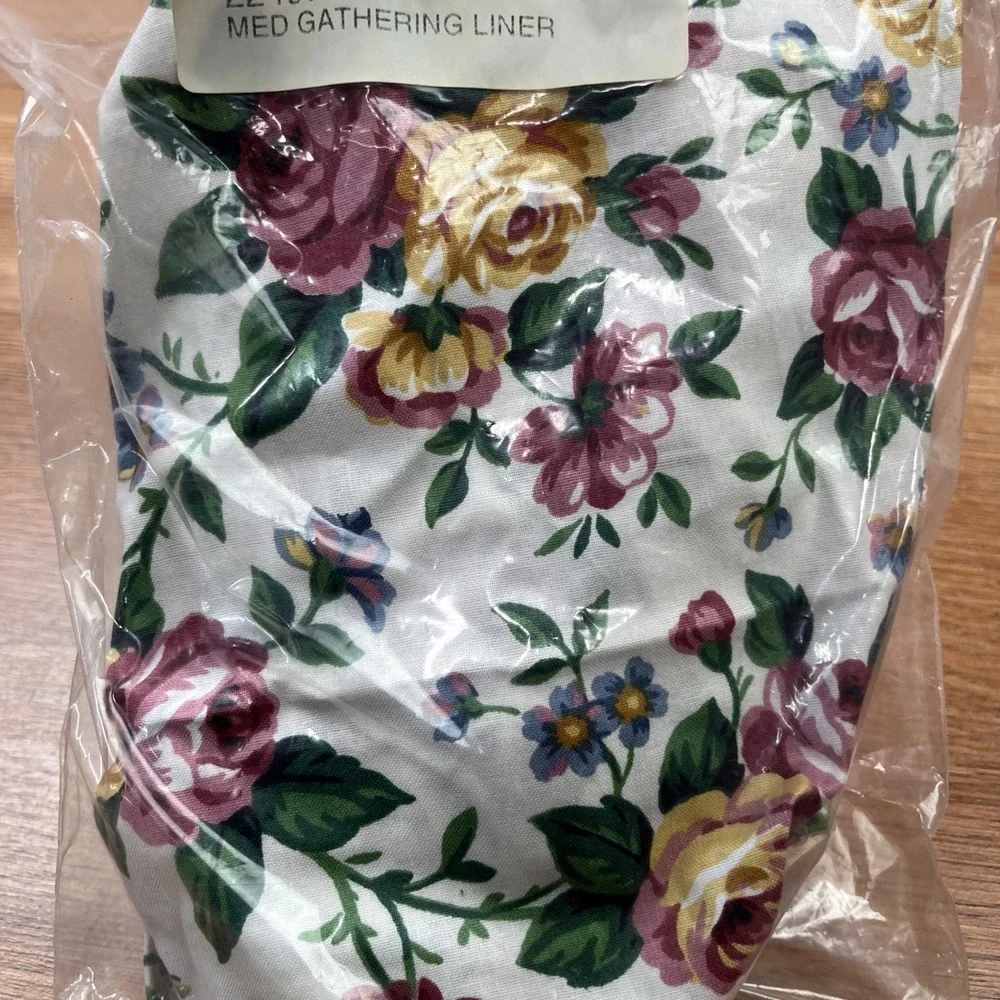 Longaberger Fabric Liner Garden Splender for Medium Gathering Basket NEW 224971